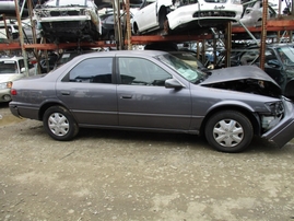 1998 TOYOTA CAMRY LE PEARL BLUE 2.2L AT Z16214